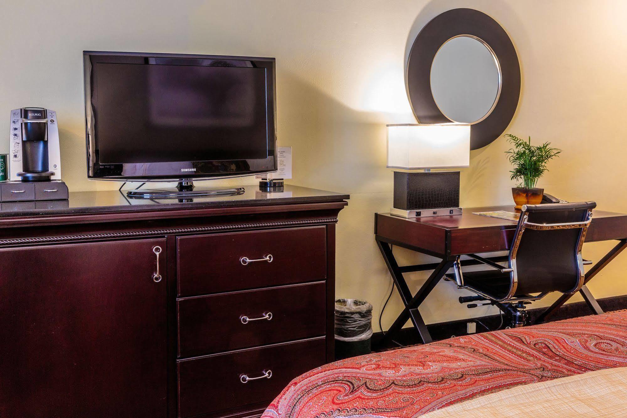 The Olde Mill Inn Basking Ridge Extérieur photo