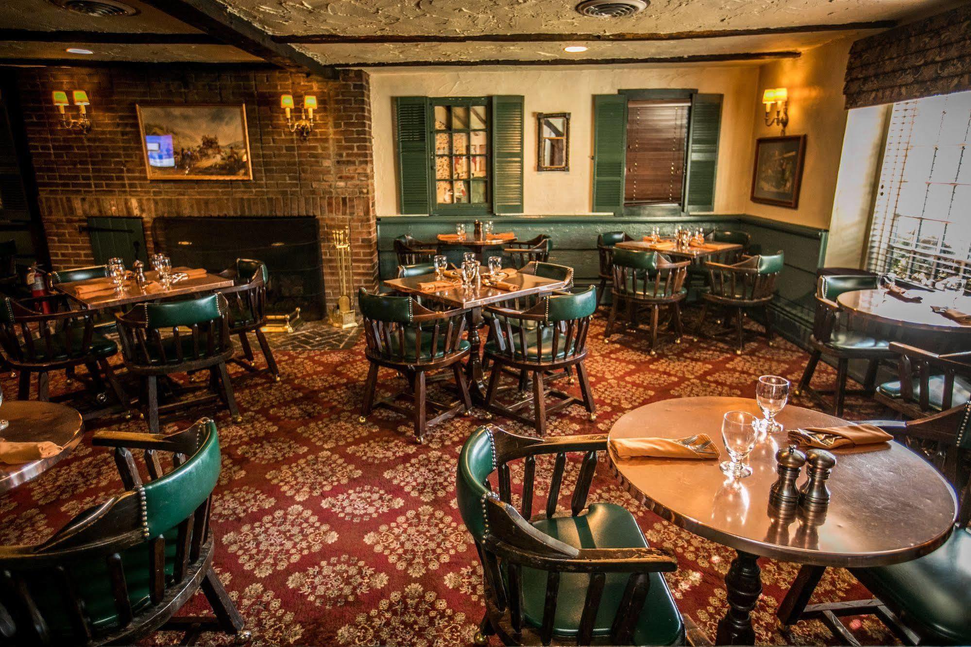 The Olde Mill Inn Basking Ridge Extérieur photo