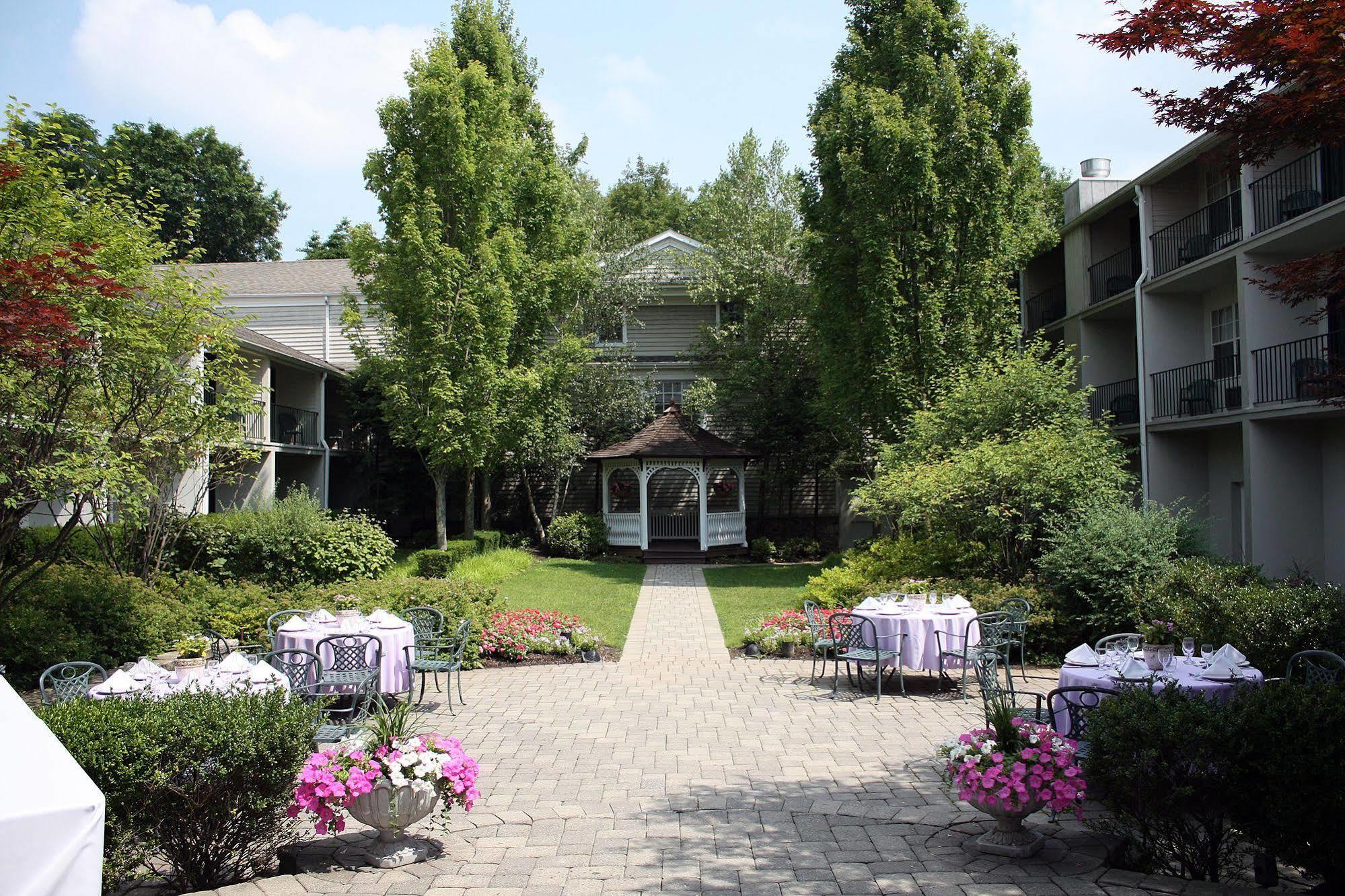 The Olde Mill Inn Basking Ridge Extérieur photo
